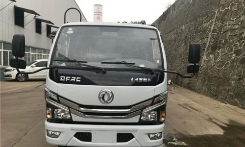 6立方東風壓縮式垃圾車 