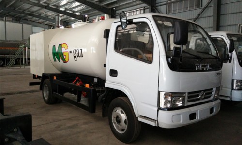5立方液化氣加氣車(chē) 